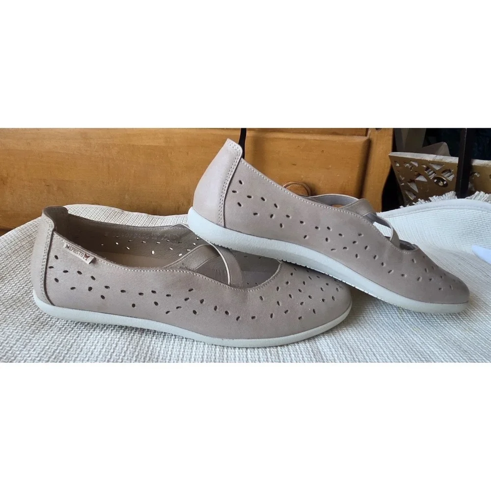 MEPHISTO Womens Karla Perf Shoes SZ 9.5 Nubuck Leather Ballet Flats ~EUC ~